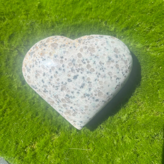 Large Kiwi Jasper Heart